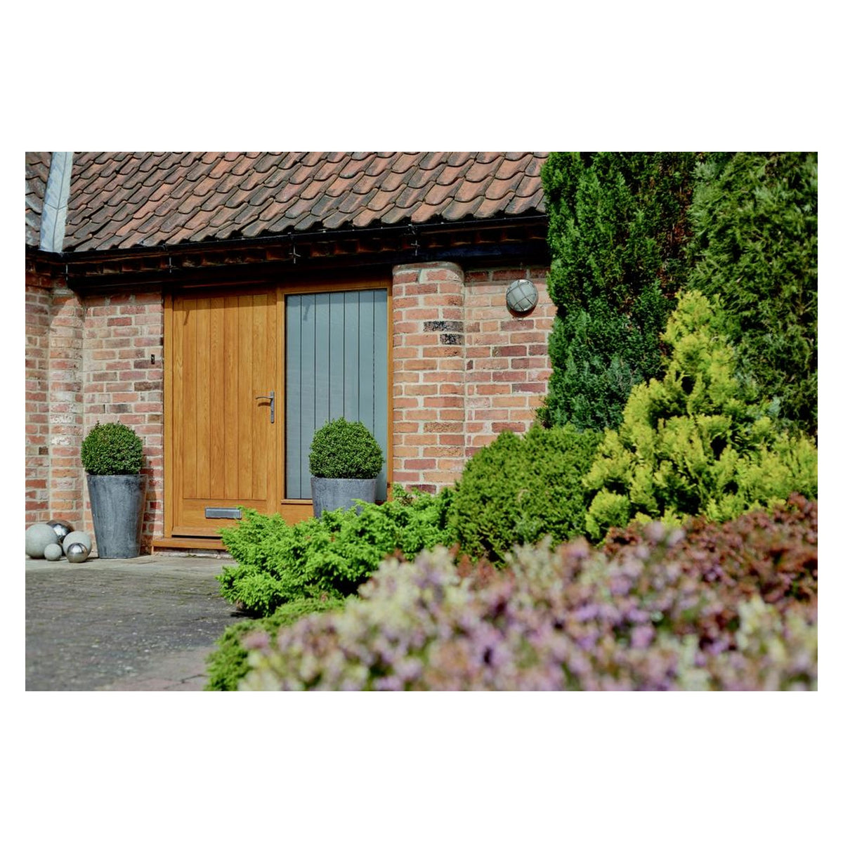 Ronseal Crystal Clear Outdoor Varnish Matt 2.5L, view 2