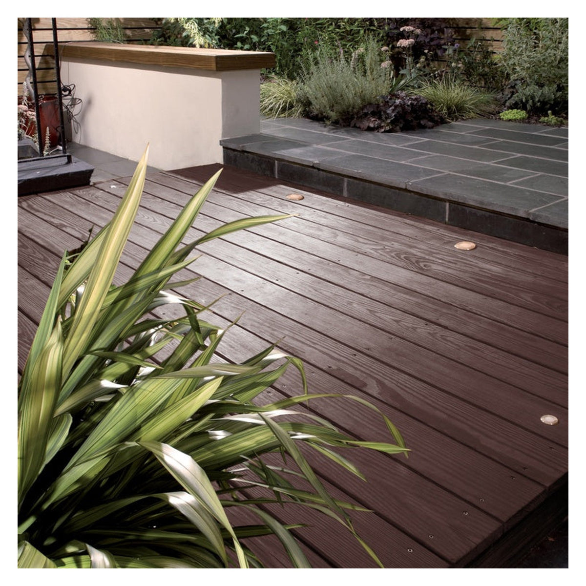 Sadolin Classic Wood Protection 1L tin in Jacobean Walnut, view 3