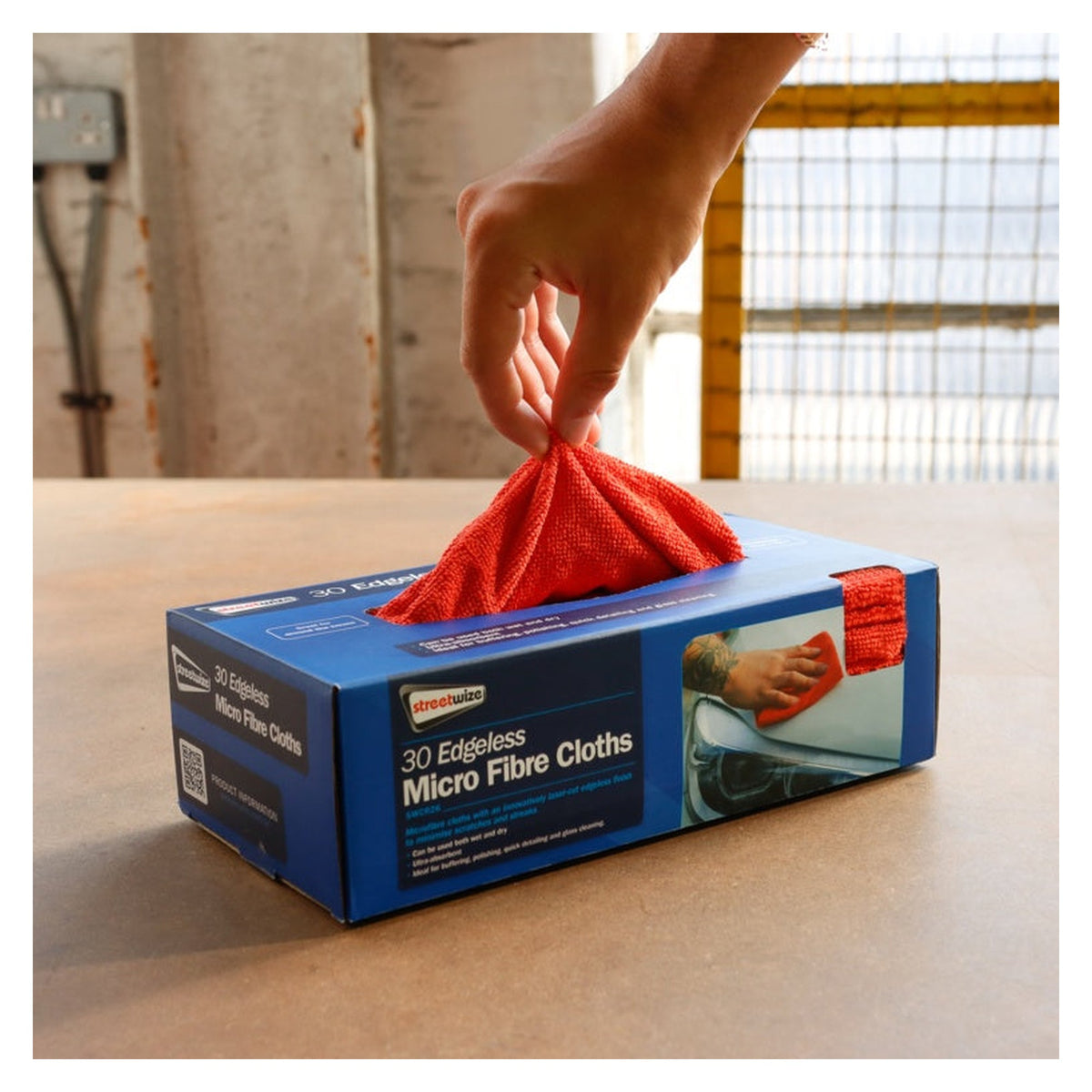 Streetwize box of 30 microfibre cloths
