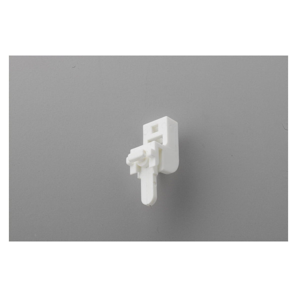 Swish Sologlyde Leverlock brackets in white, pack of 5