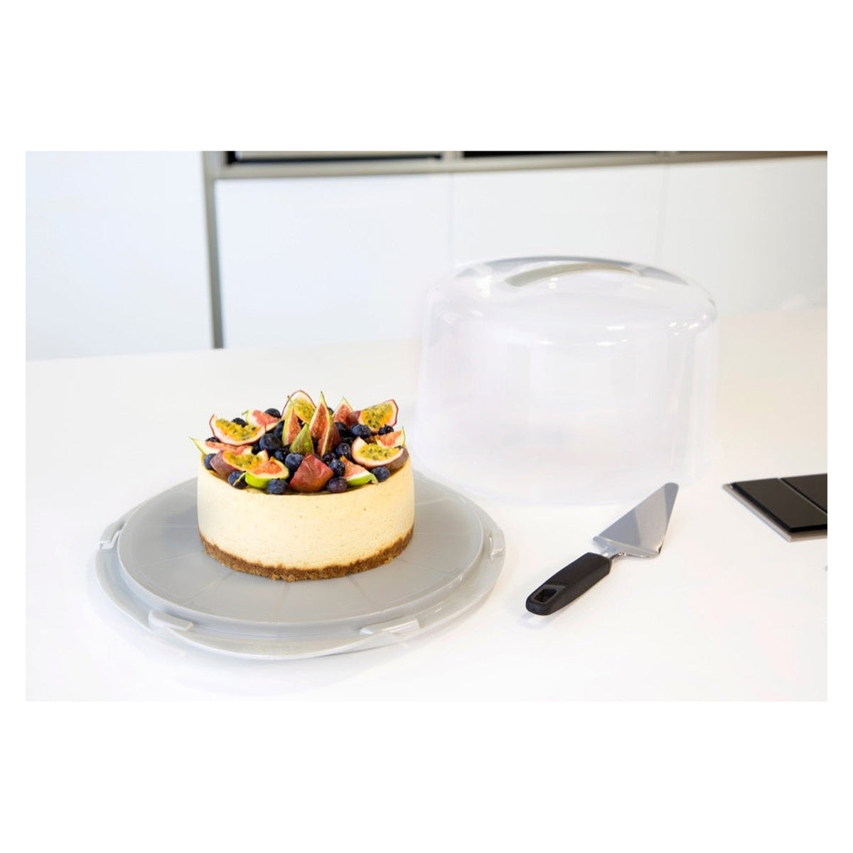 Wham round cake storer with clear lid, view 2